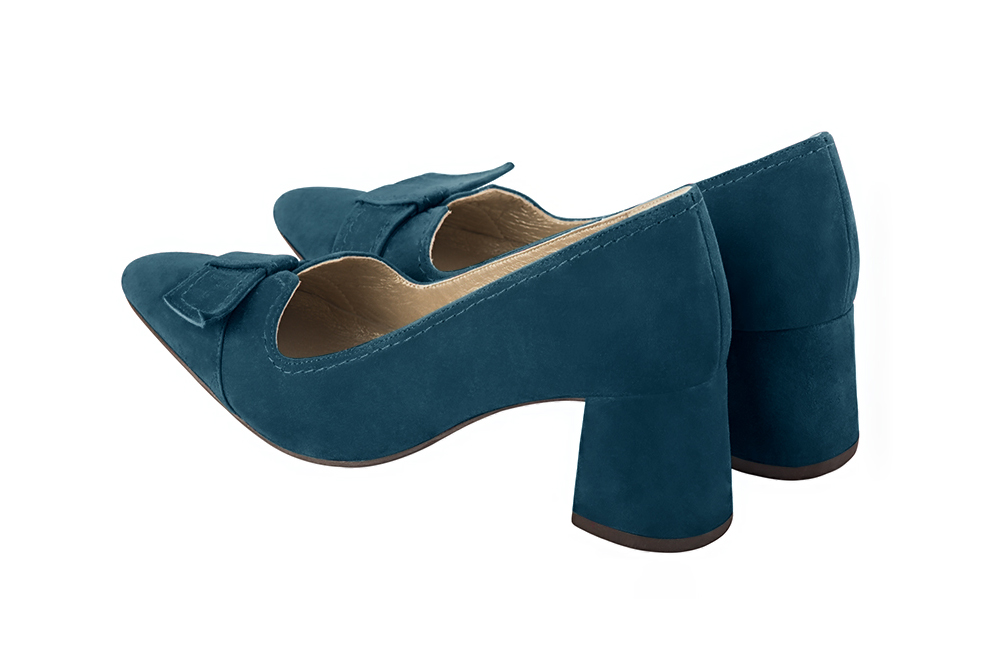 French elegance and refinement for these peacock blue dress pumps, with a knot on the front, 
                available in many subtle leather and colour combinations. Possibility to customize with your colors and materials.
With its original cutout, this pretty fitted pump
will render you great services, combining comfort and distinction. 
                Matching clutches for parties, ceremonies and weddings.   
                You can customize these shoes to perfectly match your tastes or needs, and have a unique model.  
                Choice of leathers, colours, knots and heels. 
                Wide range of materials and shades carefully chosen.  
                Rich collection of flat, low, mid and high heels.  
                Small and large shoe sizes - Florence KOOIJMAN